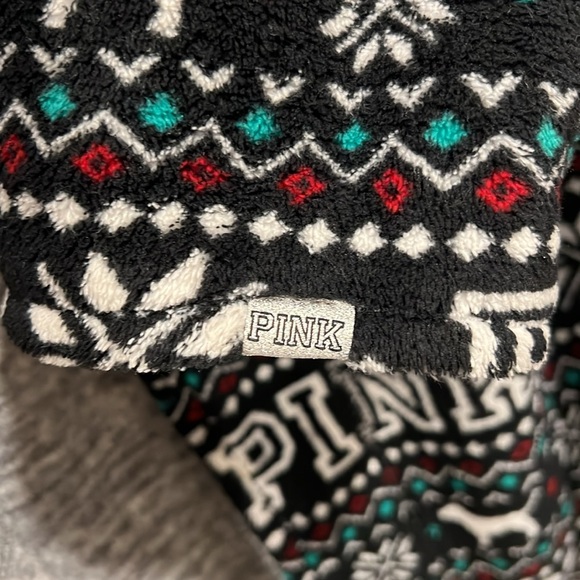 PINK Victoria's Secret Warm Plush Robe - Picture 5 of 7